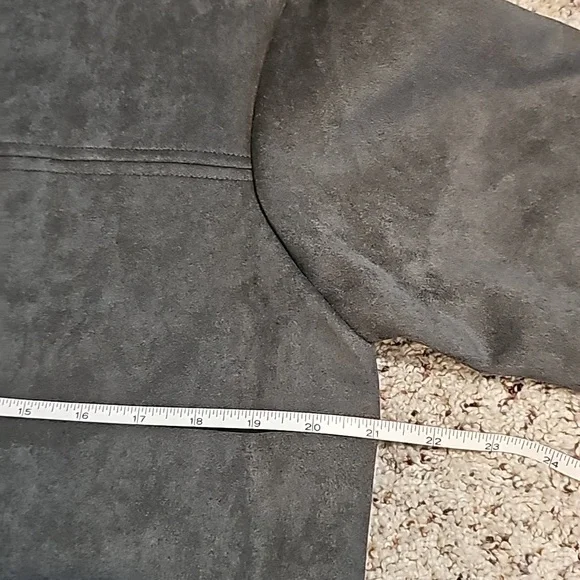 EUC Tahari grey faux leather coat sz M - Picture 5 of 11